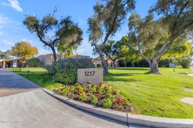 MLS: 6787372 Condo For Sale