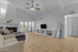 Photo #5: 6787372 Listing 