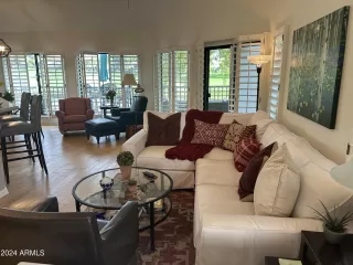 Photo #5: 6787815 Listing