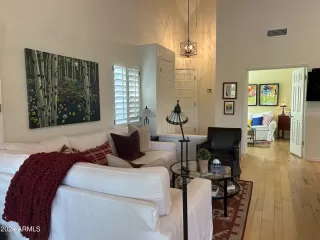 Photo #6: 6787815 Listing