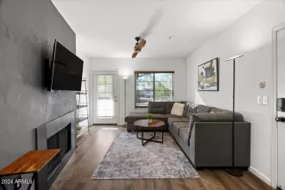 Photo #1: 6787934 Listing 