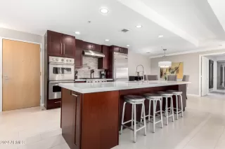 Photo #1: 6788205 Listing 