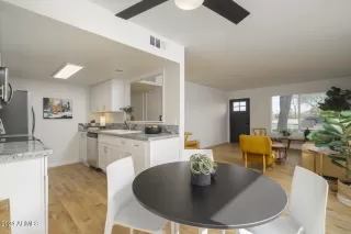 Photo #1: 6788485 Listing 