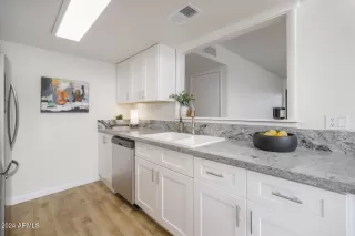 Photo #6: 6788485 Listing 