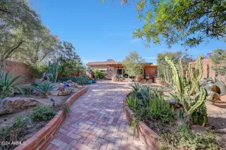 Photo #4: 6788496 Listing