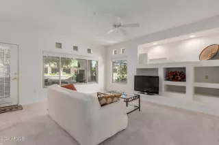 Photo #3: 6788676 Listing