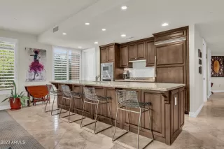 Photo #3: 6788904 Listing 