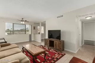 Photo #6: 6788940 Listing 