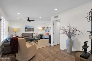 Photo #4: 6789009 Listing