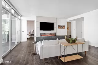 Photo #3: 6789058 Listing