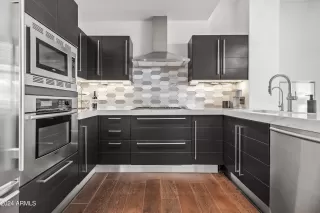 Photo #6: 6789058 Listing