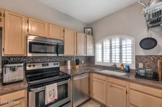 Photo #2: 6789106 Listing