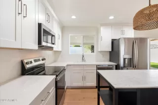 Photo #2: 6789326 Listing