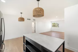 Photo #3: 6789326 Listing