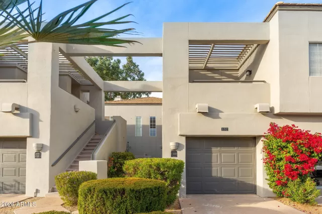 MLS: 6789392 Condo For Sale