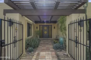 Photo #5: 6789470 Listing