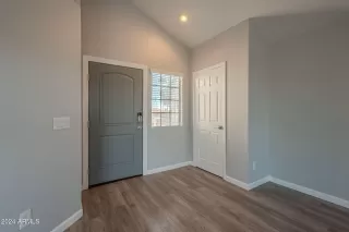 Photo #6: 6789872 Listing