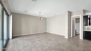 Photo #6: 6790139 Listing