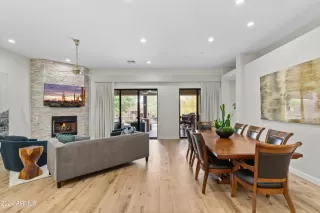 Photo #6: 6790391 Listing 