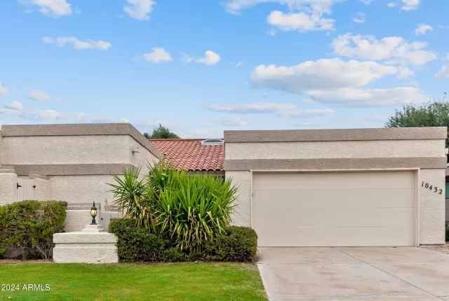 MLS: 6790443 Condo For Sale