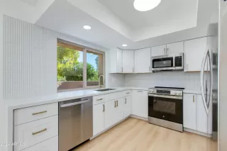 Photo #2: 6790461 Listing 