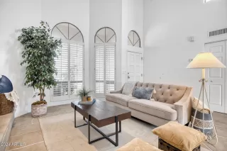 Photo #4: 6790479 Listing