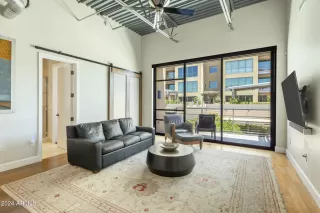 Photo #1: 6790766 Listing