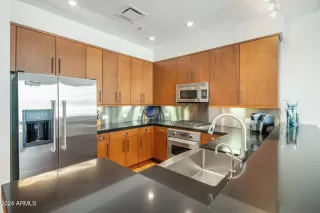 Photo #5: 6790766 Listing