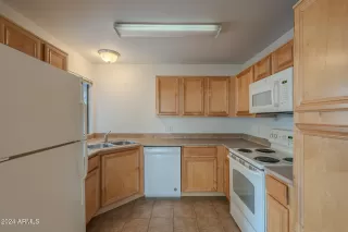 Photo #6: 6790908 Listing