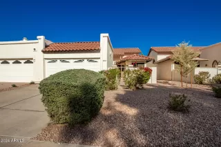 Photo #2: 6791292 Listing