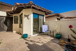 Photo #4: 6791292 Listing