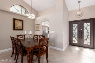 Photo #5: 6791292 Listing