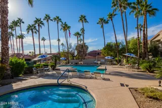 Photo #2: 6791489 Listing
