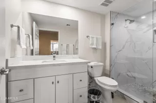 Photo #5: 6791529 Listing 