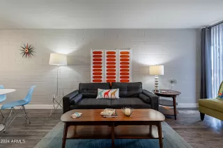 Photo #6: 6791671 Listing