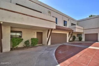 Photo #4: 6791781 Listing