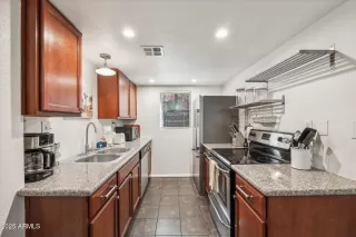 Photo #2: 6791817 Listing 