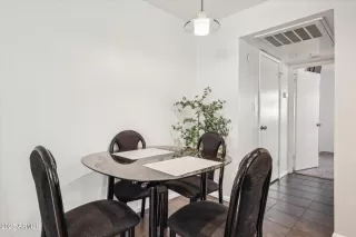 Photo #3: 6791817 Listing 