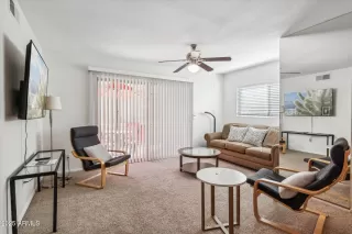 Photo #4: 6791817 Listing 