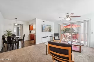 Photo #6: 6791817 Listing 