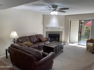Photo #4: 6792065 Listing