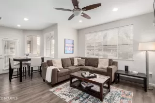 Photo #3: 6792205 Listing