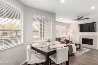 Photo #5: 6792205 Listing