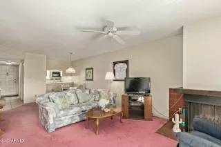 Photo #5: 6792277 Listing