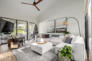 Photo #3: 6792326 Listing