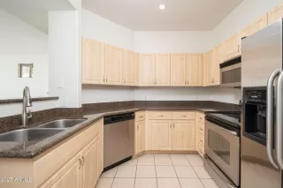 Photo #5: 6792330 Listing 