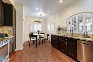 Photo #2: 6792842 Listing