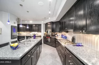 Photo #5: 6792975 Listing 