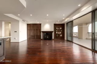 Photo #2: 6793005 Listing 