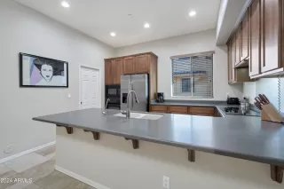 Photo #4: 6793172 Listing